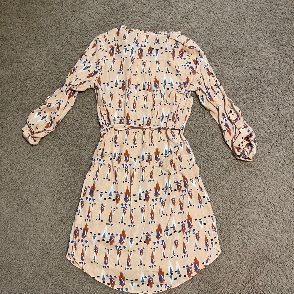 Dolan Dress Womens XS Peach Aztec Belted Roll Tab Sleeve - Picture 8 of 8